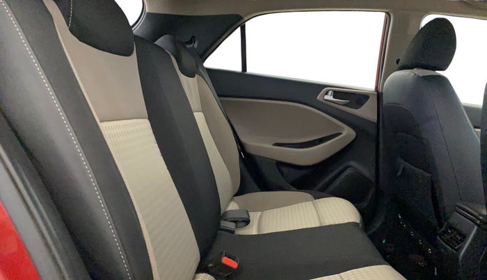 2019 Hyundai Elite i20 SPORTZ PLUS 1.2, Petrol, Manual, 48,195 km, Right Side Rear Door Cabin