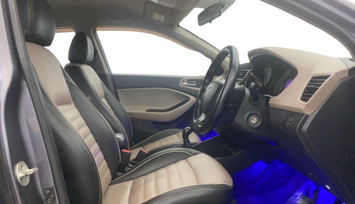 2019 Hyundai Elite i20 SPORTZ PLUS 1.2, Petrol, Manual, 69,353 km, Right Side Front Door Cabin