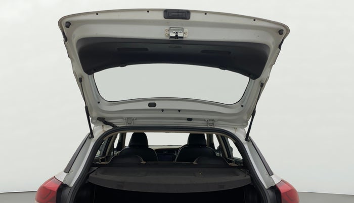 2016 Hyundai Elite i20 SPORTZ 1.2, Petrol, Manual, 48,724 km, Boot Door Open