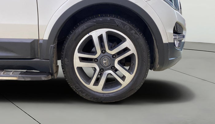 2018 Tata Hexa XTA 4X2 7 STR, Diesel, Automatic, 62,654 km, Right Front Wheel