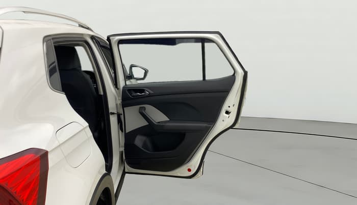 2021 Skoda KUSHAQ STYLE 1.0L TSI MT, Petrol, Manual, 18,094 km, RHS Rear Door