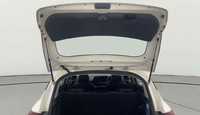 2021 Hyundai NEW I20 ASTA (O) 1.2 MT, Petrol, Manual, 69,787 km, Boot Door Open