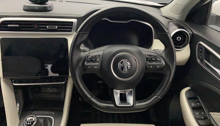 2022 MG ASTOR SMART EX 1.5 MT, Petrol, Manual, 21,920 km, Steering Wheel Close Up