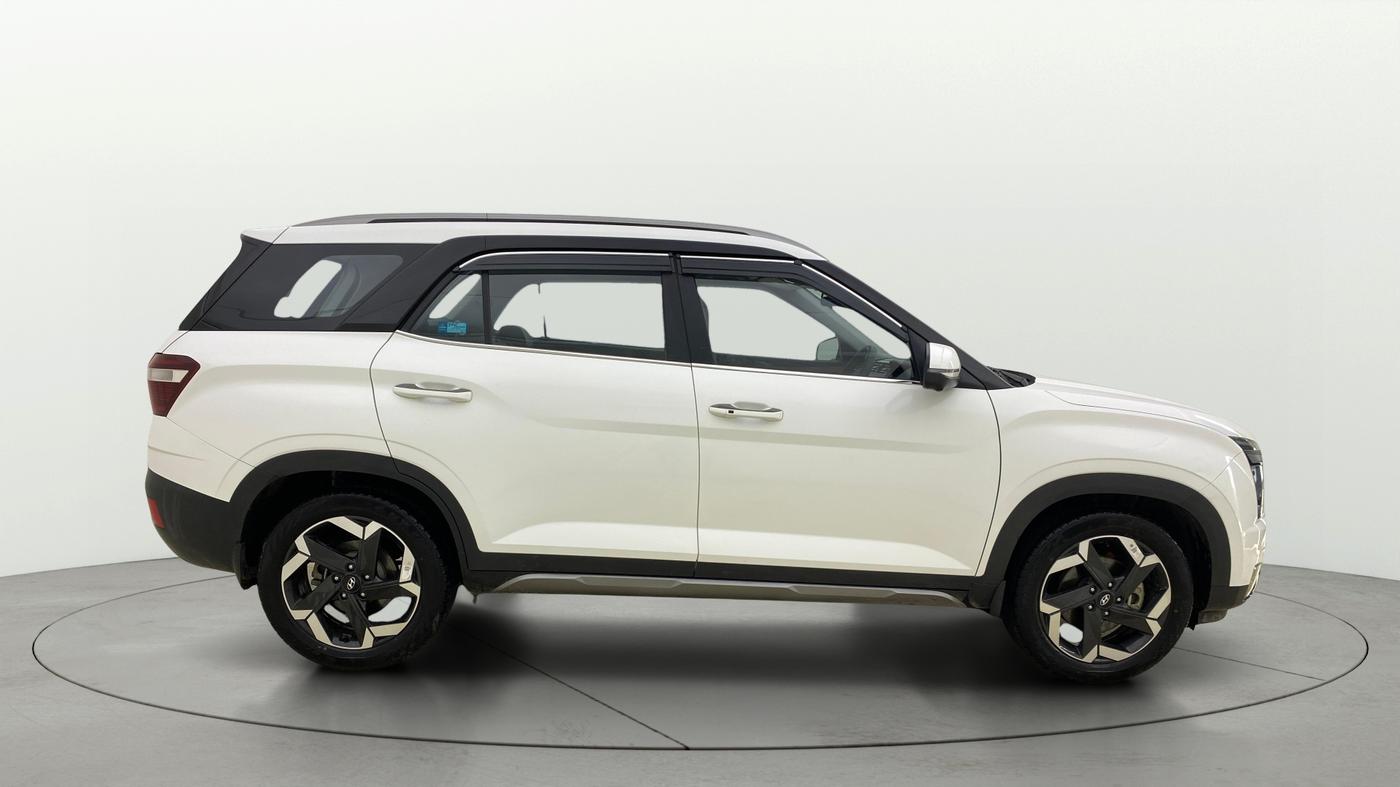 2023 Hyundai ALCAZAR PLATINUM 1.5 TURBO PETROL MT 7STR, Petrol, Manual, 24,496 km, Right Side View