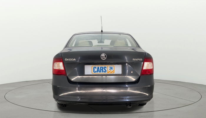2017 Skoda Rapid AMBITION 1.6 MPI MT, Petrol, Manual, 1,19,944 km, Back/Rear