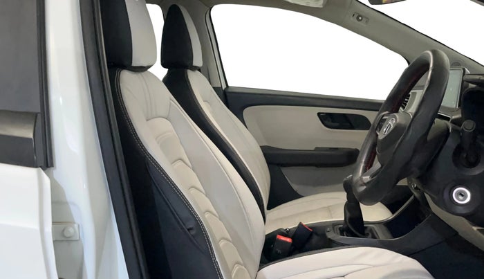 2024 Tata ALTROZ XM Plus (S) Diesel, Diesel, Manual, 7,765 km, Right Side Front Door Cabin