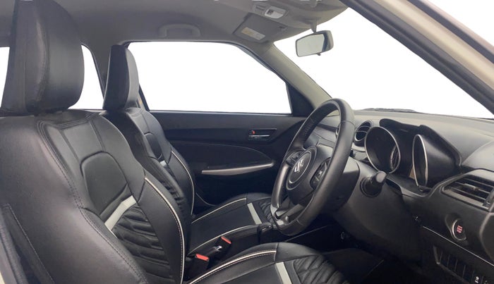 2023 Maruti Swift ZXI PLUS AMT DUAL TONE, Petrol, Automatic, 19,538 km, Right Side Front Door Cabin