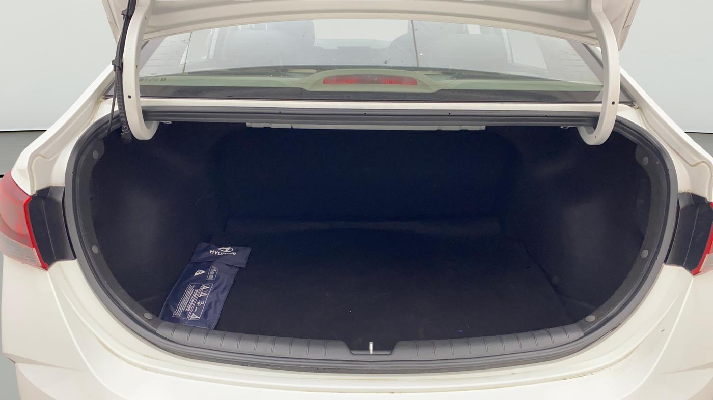 2022 Hyundai Verna SX (O)1.5 MPi, Petrol, Manual, 28,878 km, Boot Open Zoomed View
