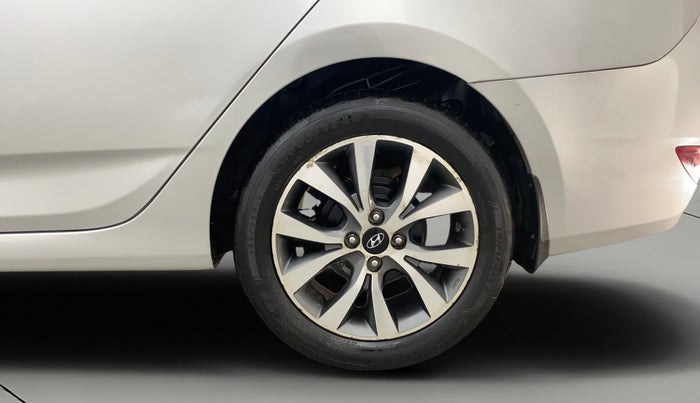 2016 Hyundai Verna 1.6 VTVT SX, Petrol, Manual, 38,980 km, Left Rear Wheel