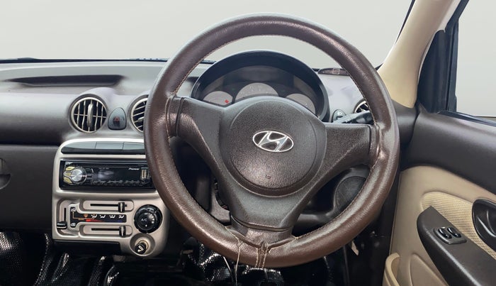 2014 Hyundai Santro Xing GL PLUS, Petrol, Manual, 68,471 km, Steering Wheel Close Up