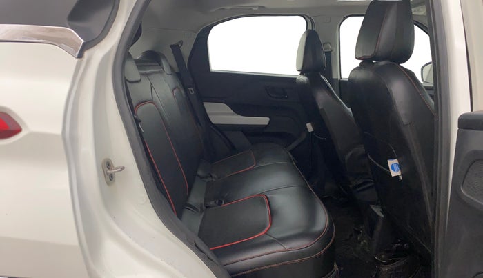 2023 Tata PUNCH ACCOMPLISHED DAZZLE SUNROOF CNG MT, CNG, Manual, 32,902 km, Right Side Rear Door Cabin