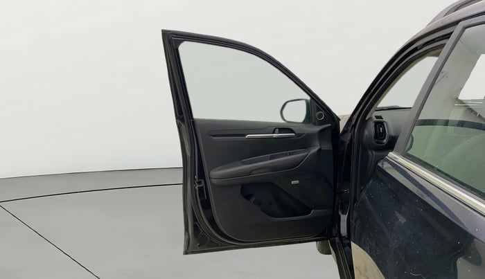 2021 KIA SONET GTX PLUS 1.5 AT, Diesel, Automatic, 40,112 km, LHS Front Door