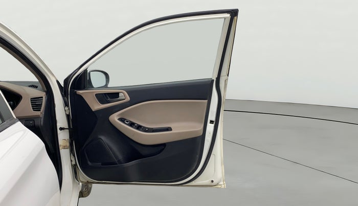 2017 Hyundai Elite i20 SPORTZ 1.4 CRDI, Diesel, Manual, 1,12,064 km, RHS Front Door