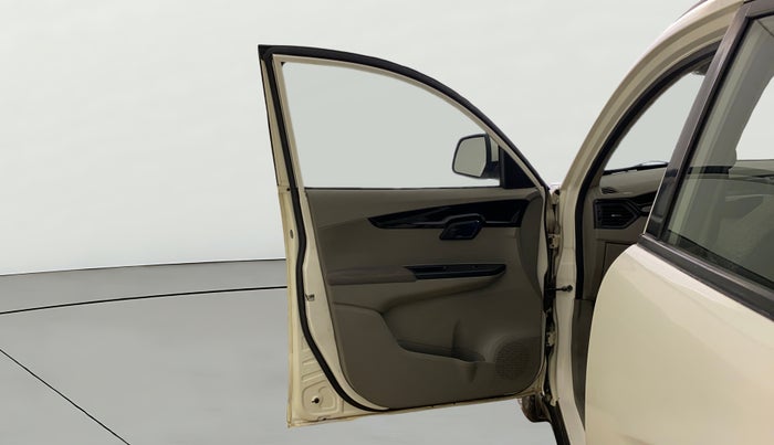 2017 Mahindra Kuv100 K6 PLUS 6 STR, Petrol, Manual, 1,23,281 km, LHS Front Door