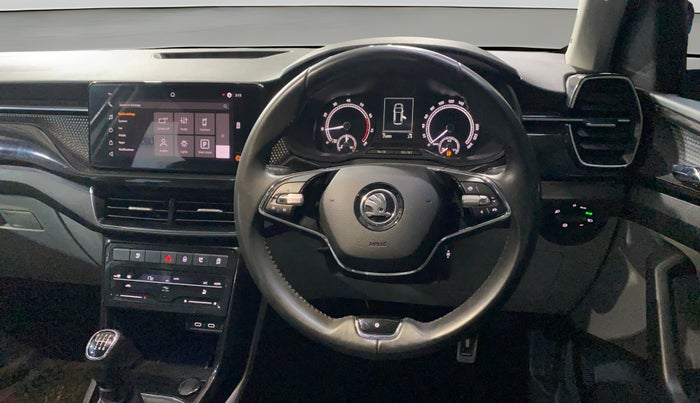 2022 Skoda KUSHAQ STYLE 1.5L TSI MT, Petrol, Manual, 25,896 km, Steering Wheel Close Up