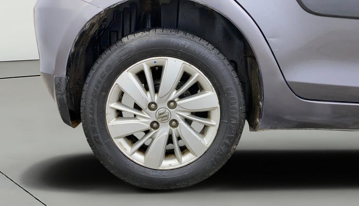 2014 Maruti Swift ZXI, Petrol, Manual, 51,965 km, Right Rear Wheel