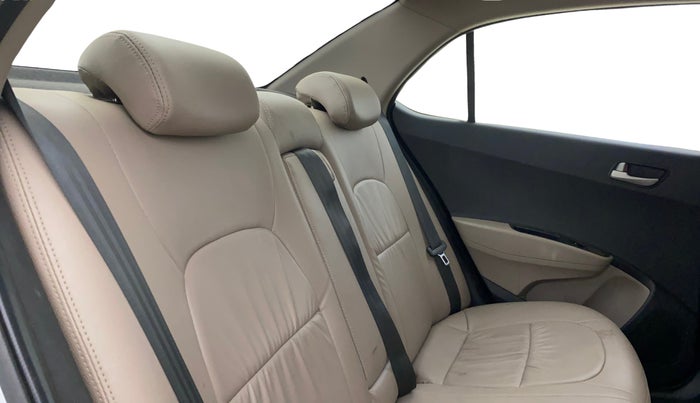 2015 Hyundai Xcent S 1.2, CNG, Manual, 69,310 km, Right Side Rear Door Cabin