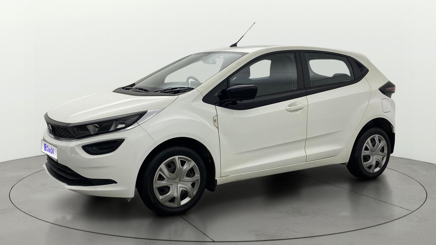 2023 Tata ALTROZ XM PLUS PETROL, Petrol, Manual, 8,809 km, Left Front Diagonal