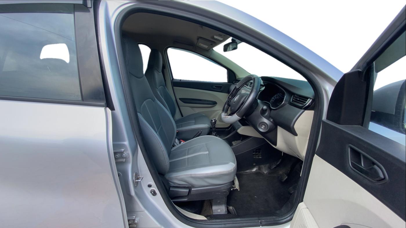 2021 Renault TRIBER RXT, Petrol, Manual, 80,903 km, Right Side Front Door Cabin