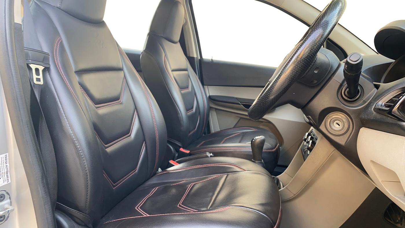 2018 Tata Tiago XT PETROL, Petrol, Manual, 38,109 km, Right Side Front Door Cabin