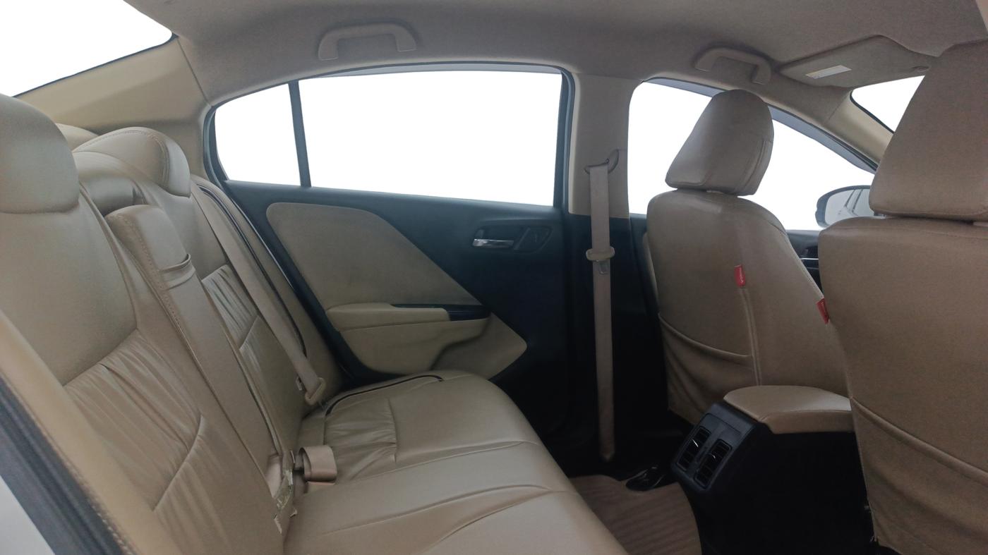 2017 Honda City 1.5L I-VTEC SV, Petrol, Manual, 97,645 km, Right Side Rear Door Cabin