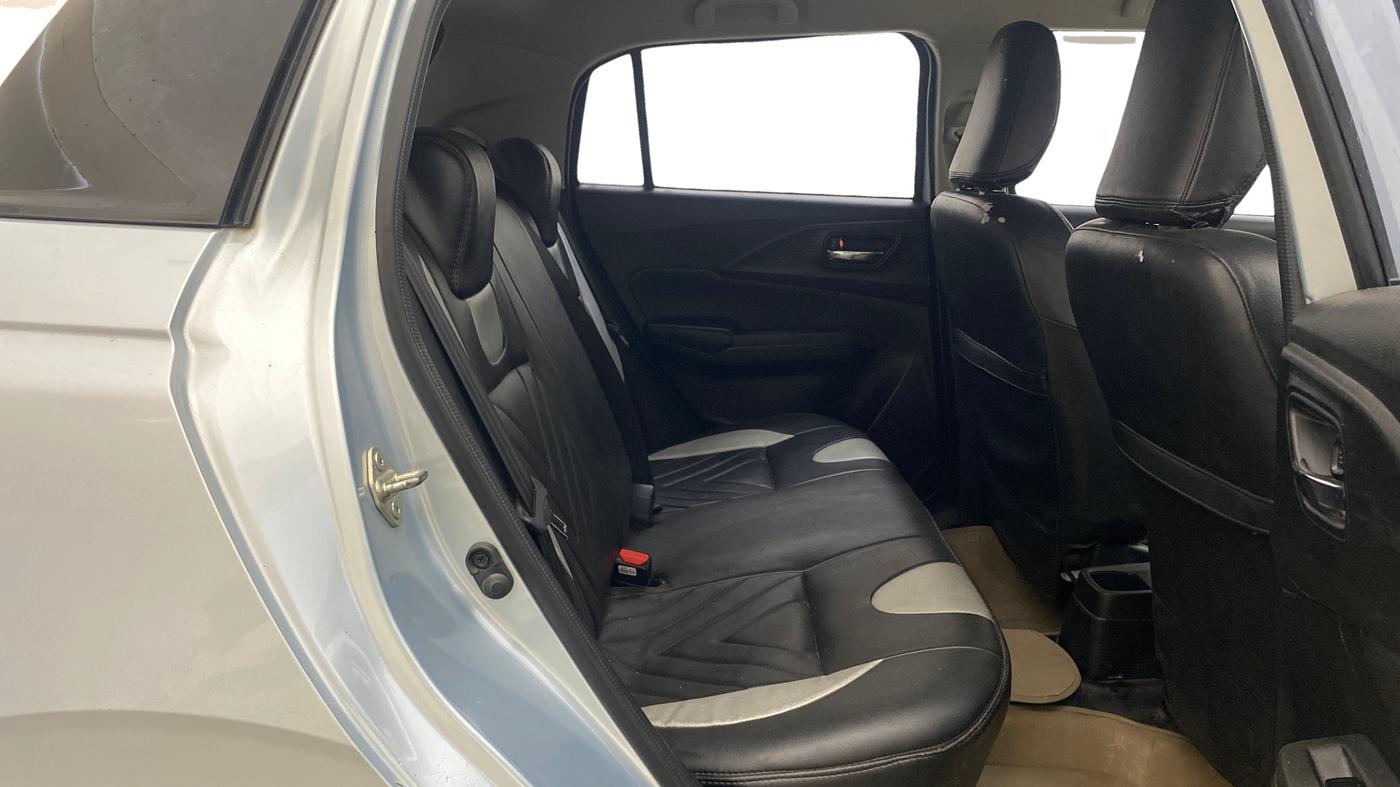 2025 Maruti Swift VXi, Petrol, Manual, 28,750 km, Right Side Rear Door Cabin