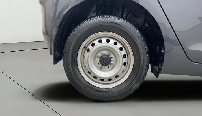 2021 Tata ALTROZ XE PETROL, Petrol, Manual, 30,527 km, Right Rear Wheel