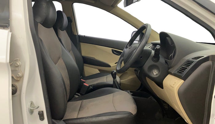 2017 Hyundai Eon MAGNA +, Petrol, Manual, 65,107 km, Right Side Front Door Cabin