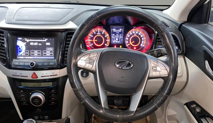 2022 Mahindra XUV300 W8 1.2 PETROL, Petrol, Manual, 36,559 km, Steering Wheel Close Up