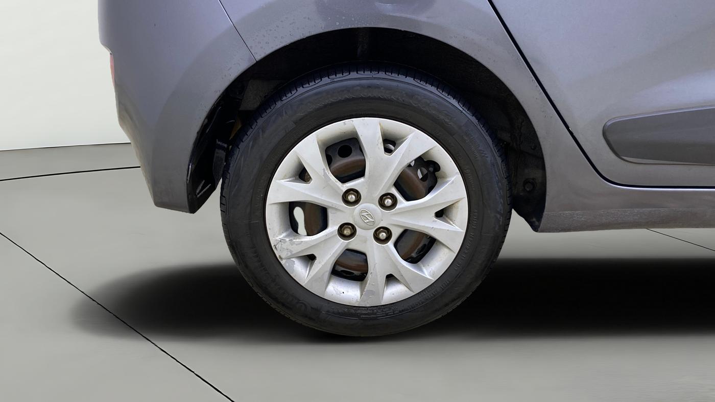 2015 Hyundai Grand i10 SPORTZ 1.2 KAPPA VTVT, Petrol, Manual, 98,620 km, Right Rear Wheel