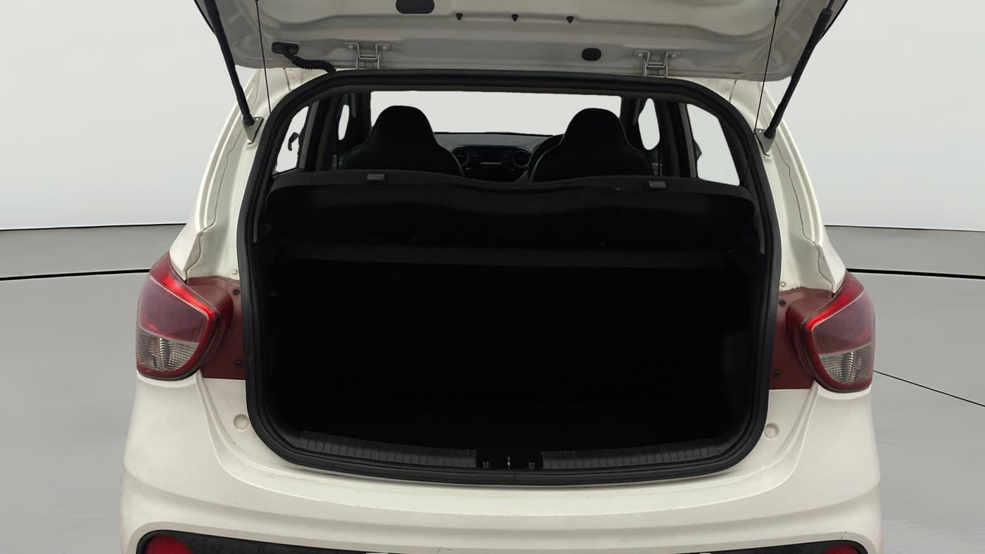 2019 Hyundai Grand i10 MAGNA 1.2 KAPPA VTVT, Petrol, Manual, 28,911 km, Boot Open Zoomed View