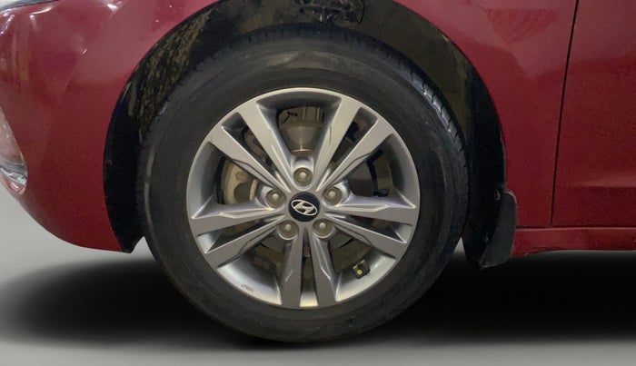 2017 Hyundai New Elantra 2.0 SX MT PETROL, Petrol, Manual, 95,809 km, Left Front Wheel