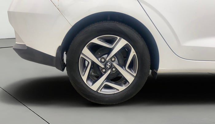 2022 Hyundai AURA SX 1.2, Petrol, Manual, 74,377 km, Right Rear Wheel