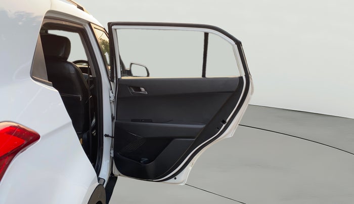 2016 Hyundai Creta SX PLUS 1.6 PETROL, Petrol, Manual, 1,11,085 km, RHS Rear Door