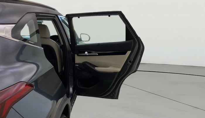 2019 KIA SELTOS HTX PLUS AT1.5 DIESEL, Diesel, Automatic, 1,30,096 km, RHS Rear Door