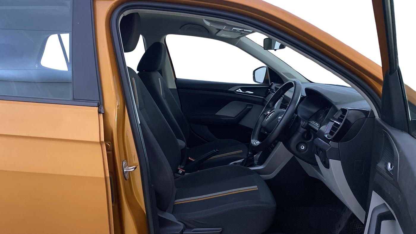 2021 Skoda KUSHAQ AMBITION 1.0L TSI AT, Petrol, Automatic, 45,058 km, Right Side Front Door Cabin
