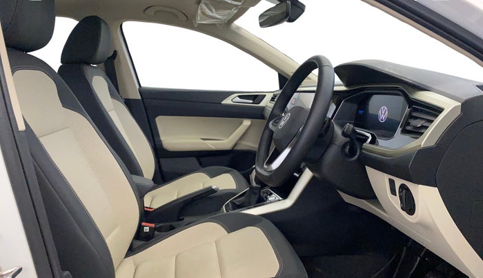 2024 Volkswagen VIRTUS TOPLINE TSI 1.0 AT, Petrol, Automatic, 6,586 km, Right Side Front Door Cabin