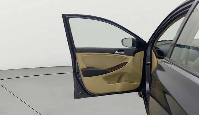 2015 Hyundai Verna FLUIDIC 1.6 VTVT S O AT, Petrol, Automatic, 74,547 km, LHS Front Door