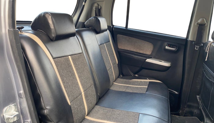 2014 Maruti Wagon R 1.0 VXI, Petrol, Manual, 44,453 km, Right Side Rear Door Cabin