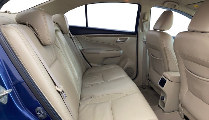2018 Maruti Ciaz ALPHA DIESEL 1.3, Diesel, Manual, 85,988 km, Right Side Rear Door Cabin