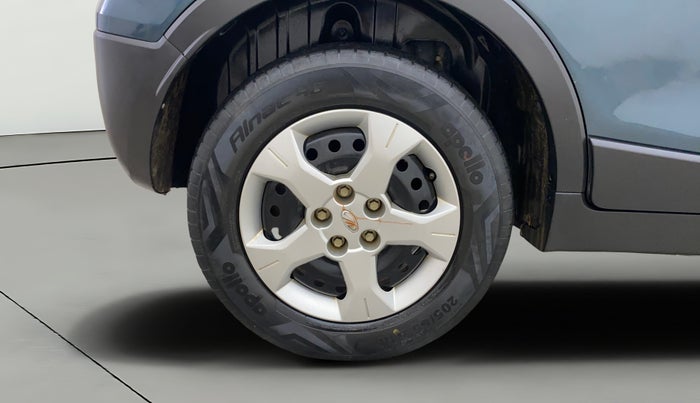 2019 Mahindra XUV300 W6 1.2 PETROL, Petrol, Manual, 58,725 km, Right Rear Wheel