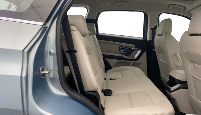 2021 Tata Safari XZ PLUS, Diesel, Manual, 87,025 km, Right Side Rear Door Cabin