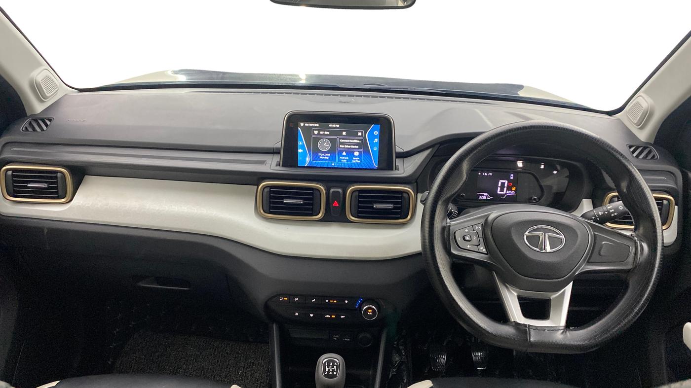 2023 Tata PUNCH ACCOMPLISHED DAZZLE SUNROOF CNG MT, CNG, Manual, 32,960 km, Dashboard
