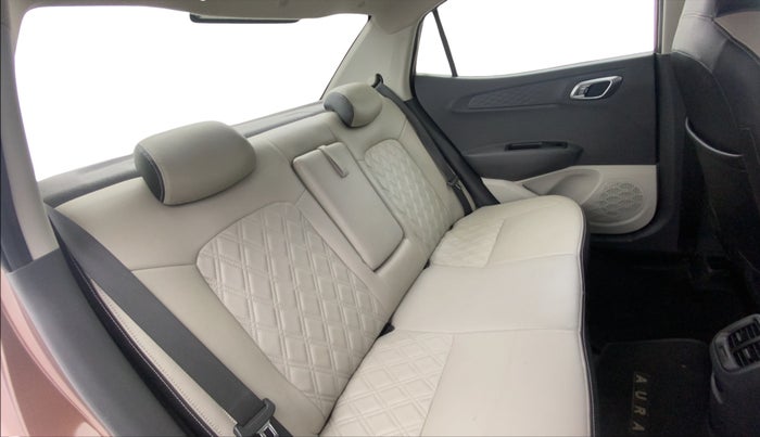 2020 Hyundai AURA SX PLUS 1.2 AMT, Petrol, Automatic, 30,090 km, Right Side Rear Door Cabin