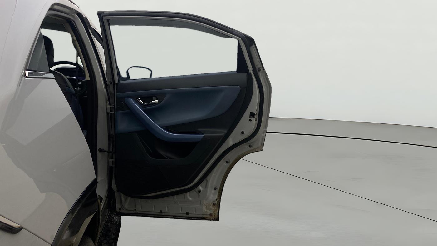 2024 Tata Curvv Creative Plus S 1.2 Petrol 7DCA, Petrol, Automatic, 25,382 km, RHS Rear Door