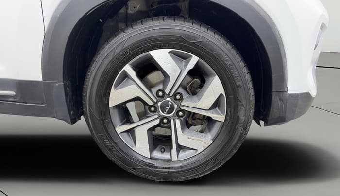 2021 KIA SONET HTX 1.5, Diesel, Manual, 99,945 km, Right Front Wheel