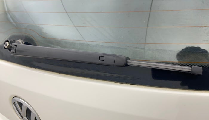 2017 Volkswagen Polo COMFORTLINE 1.2L, Petrol, Manual, 82,094 km, Rear Wiper