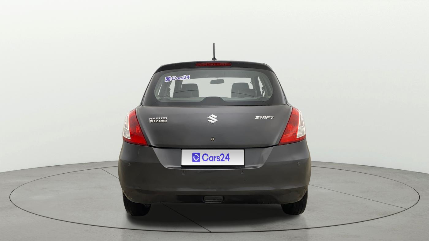 2017 Maruti Swift LXI (O), CNG, Manual, 1,08,799 km, Back/Rear