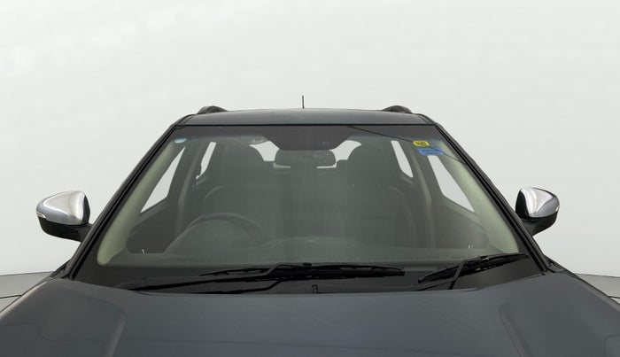 2020 Mahindra XUV300 W8 (O) 1.2 PETROL, Petrol, Manual, 26,537 km, Front Windshield