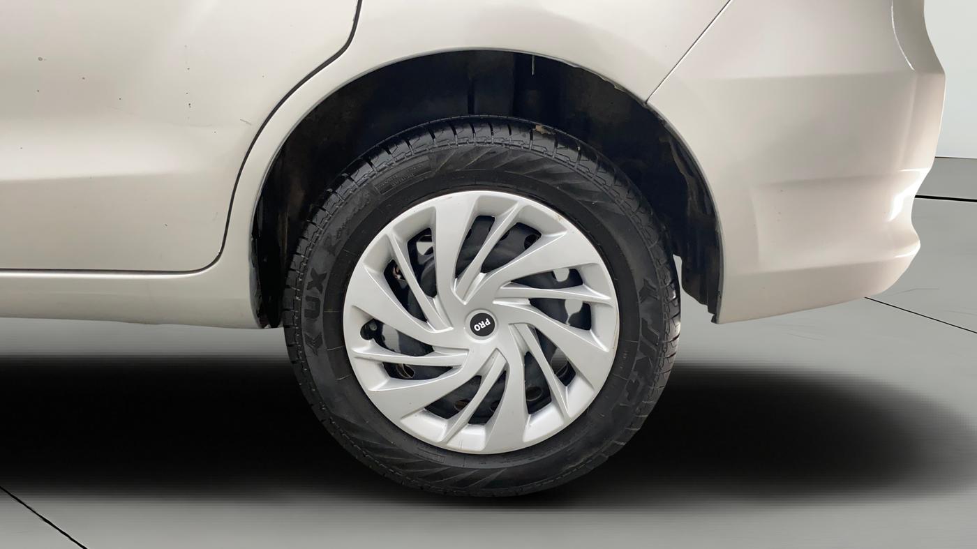 2016 Maruti Ertiga VXI CNG, CNG, Manual, 72,666 km, Left Rear Wheel